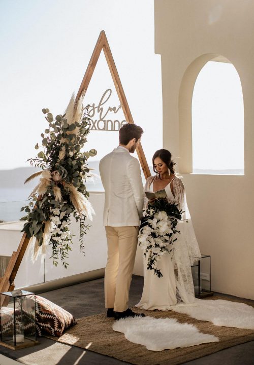 Photographer: Chris and Ruth Photography | Planner: Tie The Knot Santorini